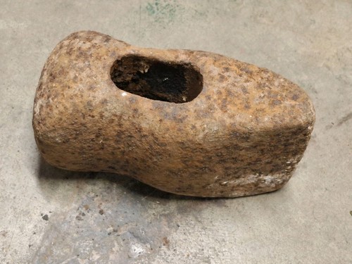 Antikes werkzeug hammerkopf - antikes,